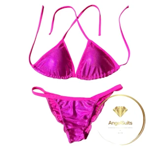Bikini Fit Model NPC - IFBB proleague, fucsia holo mist con bordino fucsia acceso, triangolo II-S , slip fit model S
